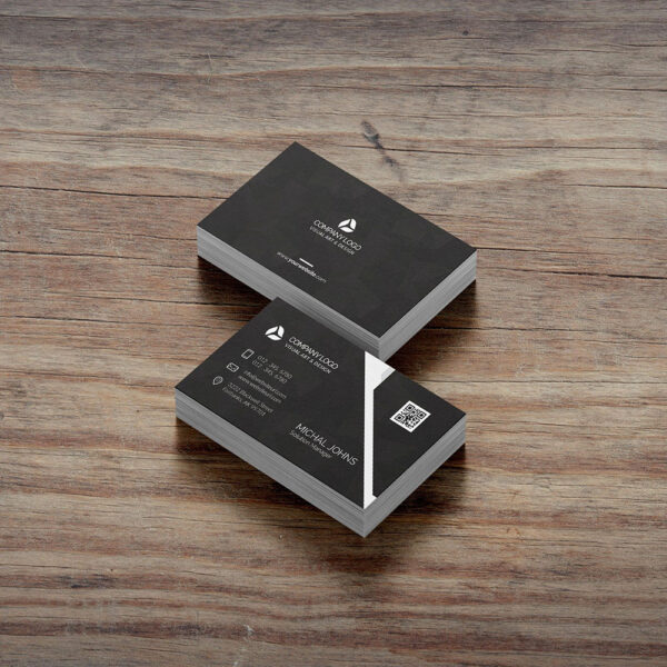 Mẫu name card màu đen kết hợp sử dụng QR code