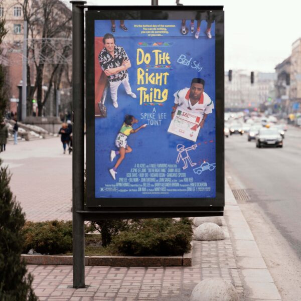 Thiết kế poster, banner, biển quảng cáo trong nhà và ngoài phố