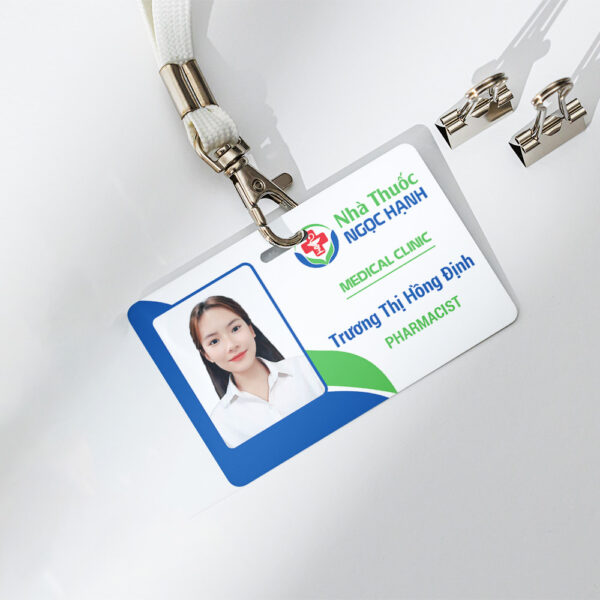 Thiết kế thẻ nhân viên công ty, phòng khám, cửa hàng